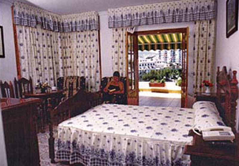 Hotel Jose Cruz Nerja Εξωτερικό φωτογραφία